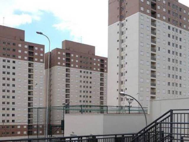 #1018 - Apartamento para Venda em Carapicuíba - SP